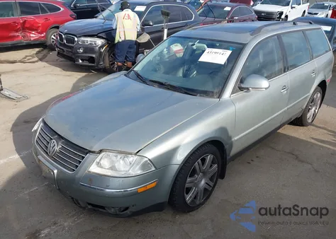 2005 Volkswagen Passat Glx z USA, uszkodzony, nr VIN WVWYU63B55E128560